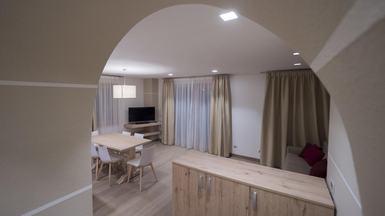邦迪小屋酒店 利维尼奥 外观 照片